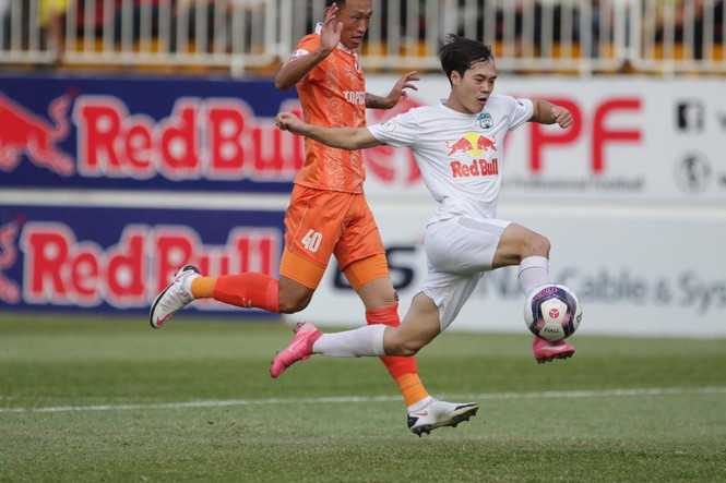 Văn Toàn: HAGL thấm nhuần chiến thuật của HLV Kiatisak