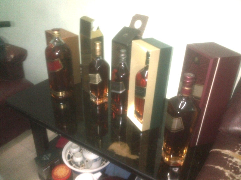 Số rượu không rõ nguồn gốc bị tịch thu.