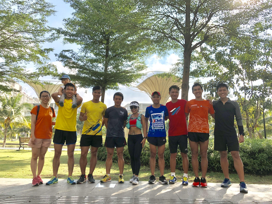 Một nhóm Runner đang luyện tập miệt mài cho Tiền Phong 2019 tại khu đô thị Sala (Quận 2, TP.HCM) .