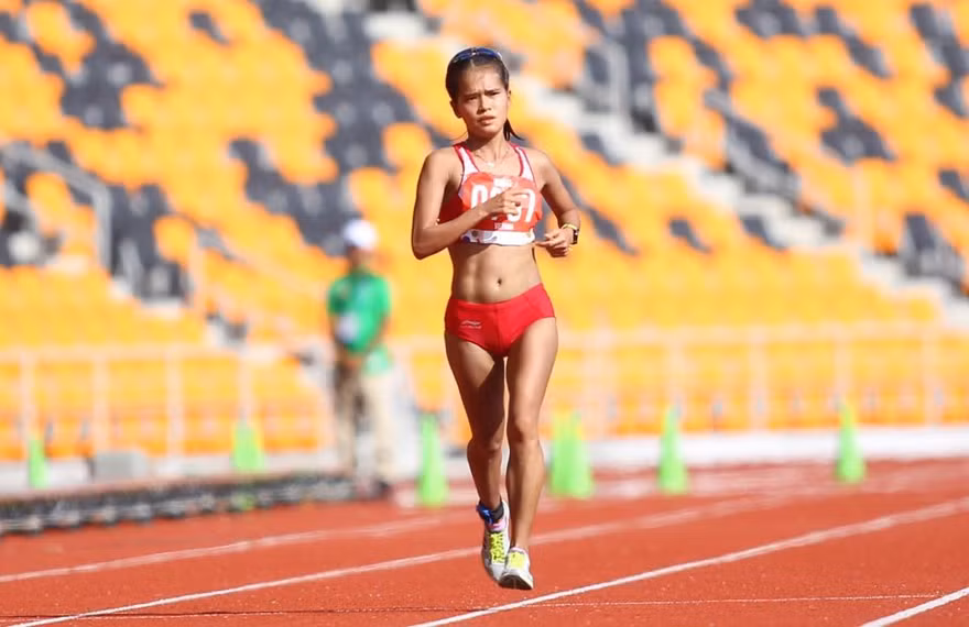 VĐV Indonesia 'mất tích' bí ẩn, Hồng Lệ ngơ ngác nhận HCĐ marathon