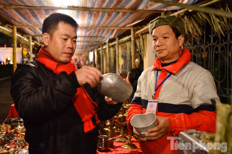 Sắm bi-đông, nghe xẩm tàu điện ở ‘Ký ức Hà Nội’