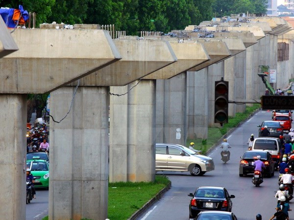 Công trình thi công đường sắt trên cao Cát Linh-Hà Đông. (Ảnh: Thế Duyệt/TTXVN)