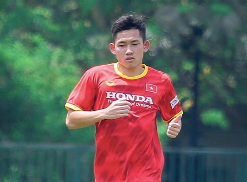 Hai Long được đôn từ ĐT U22 lên ĐTQG chuẩn bị cho vòng loại World Cup 2022 ảnh Anh Đoàn