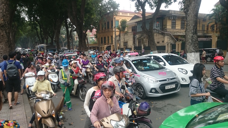 Hà Nội: Tắc đường tại Lễ hội hoa anh đào