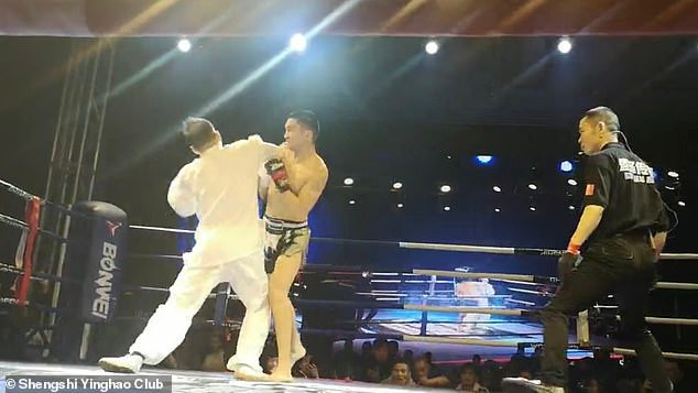 Võ sĩ tự do Trung Quốc knock-out cao thủ Thái Cực Quyền trong 5 giây