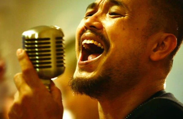 Trần Lập - Bàn chân bước thấm đau vì những mũi gai