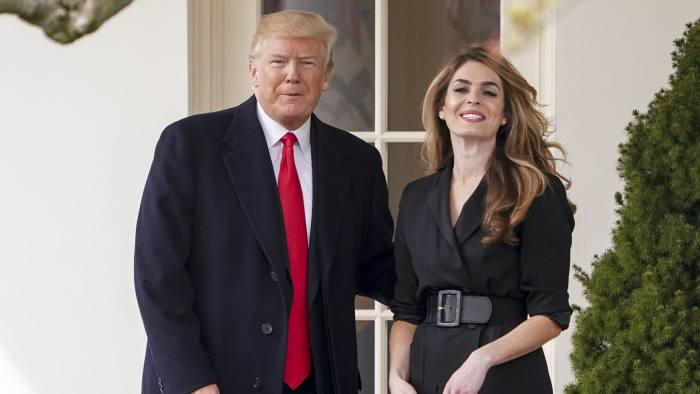 Tổng thống Mỹ và nữ trợ lý trẻ tuổi Hope Hicks. Ảnh: AP
