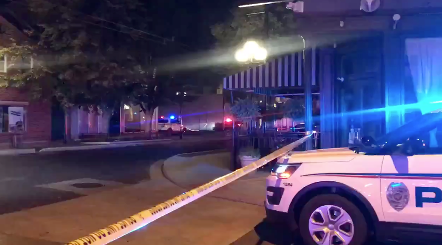 Cảnh sát bao vây hiện trường vụ xả súng. Ảnh: Twitter