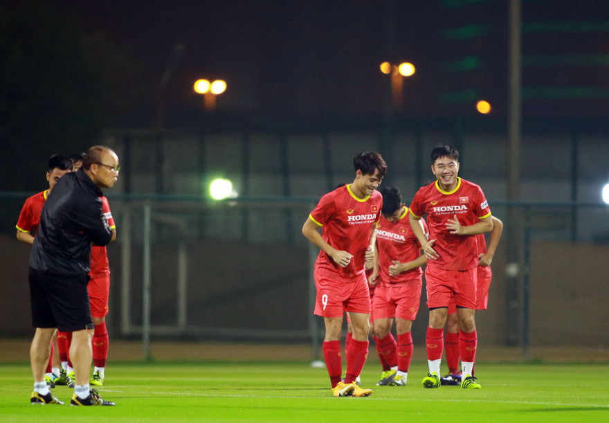 Xuân Trường (phải) nhiều khả năng sẽ ra sân trong đội hình xuất phát của HLV Park Hang-seo. Ảnh: Hữu Phạm (từ UAE)