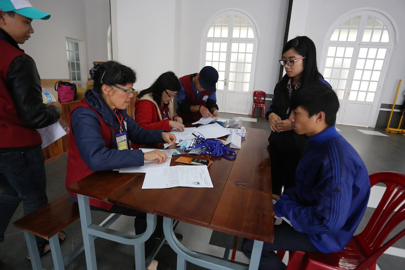 Điểm đón tiếp thí sinh tại nhà thờ Chánh Tòa