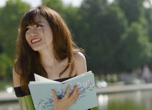 Cô gái Việt lấy bằng tiến sĩ tại Pháp ở tuổi 28