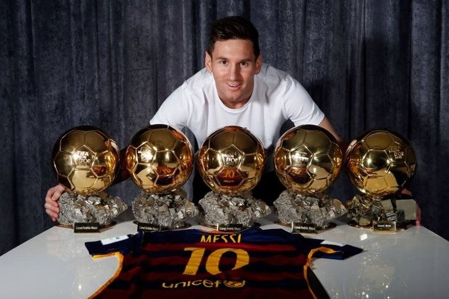 Messi được vinh danh là VĐV xuất sắc nhất mọi thời đại
