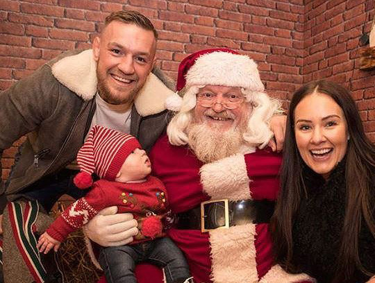 McGregor vui giáng sinh sớm cùng gia đình