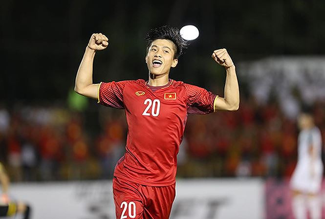 Phan Văn Đức: 'Tuyển Việt Nam quyết giành vé vào chung kết'