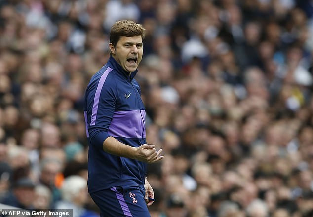 HLV Pochettino được kỳ vọng sẽ giúp Barca vượt khủng hoảng