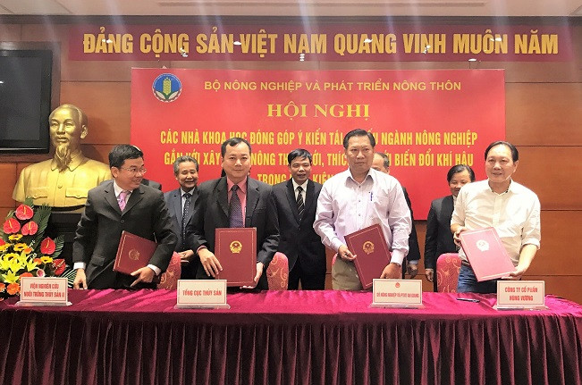 Tổng cục Thủy sản ký kết Tập đoàn Hùng Vương và các đơn vị liên quan về nghiên cứu chuỗi cá tra.