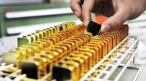 Giá vàng lao dốc sau khi Mỹ ghi nhận 'kỷ lục 120 năm'