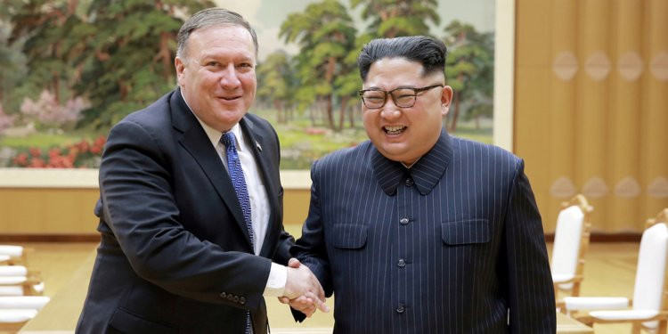 Ông Mike Pompeo từng thăm Triều Tiên hai lần hồi tháng 4 và tháng 5. Ảnh chụp ngày 9/5 tại Bình Nhưỡng. Nguồn: KCNA