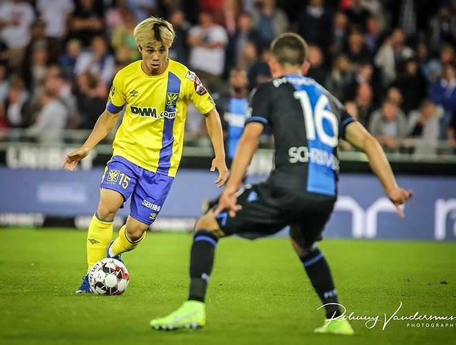 HLV Sint-Truidense khen Công Phượng 'thông minh, hài hước'