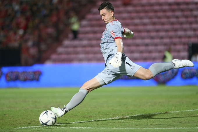 Văn Lâm xuất thần, Muangthong United nối dài chuỗi 7 trận bất bại 