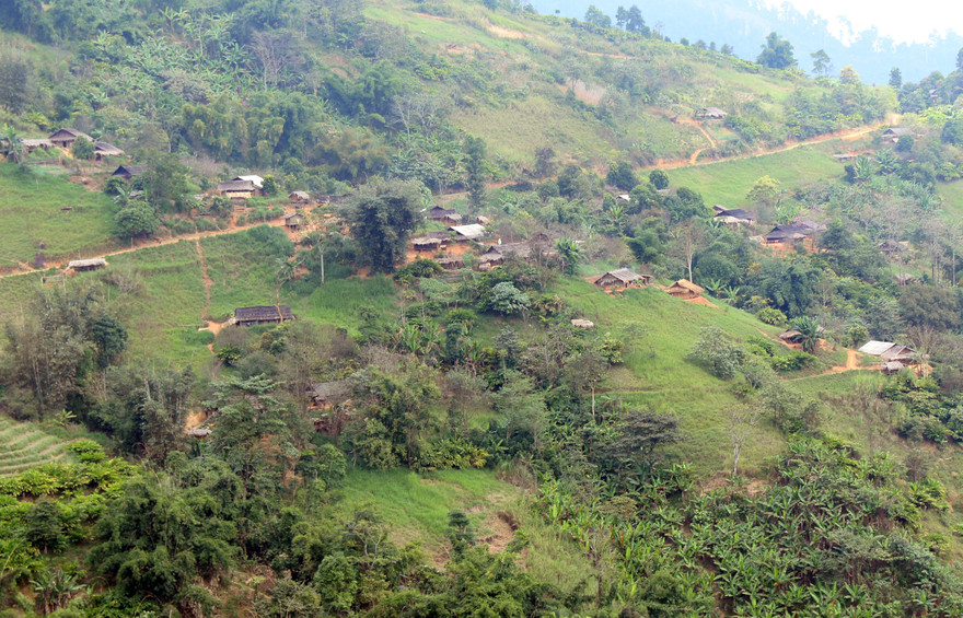 Bản Thăm Hón nơi xảy ra sự việc.