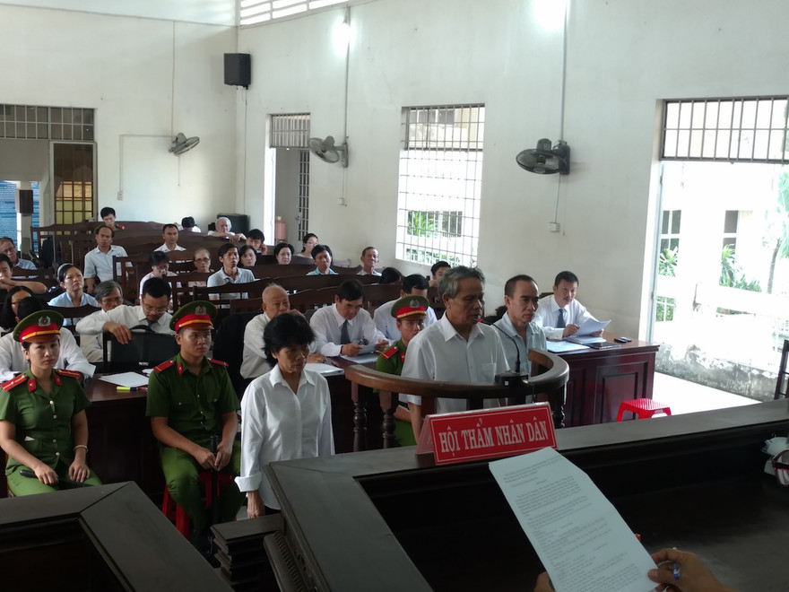 3 bị cáo tại phiên tòa. Ảnh: Tân Châu