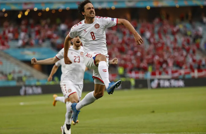 Đan Mạch lần thứ 2 vào bán kết một kỳ EURO