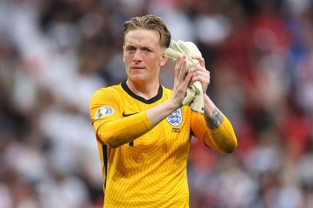 Thủ thành Jordan Pickford đi vào lịch sử đội tuyển Anh.