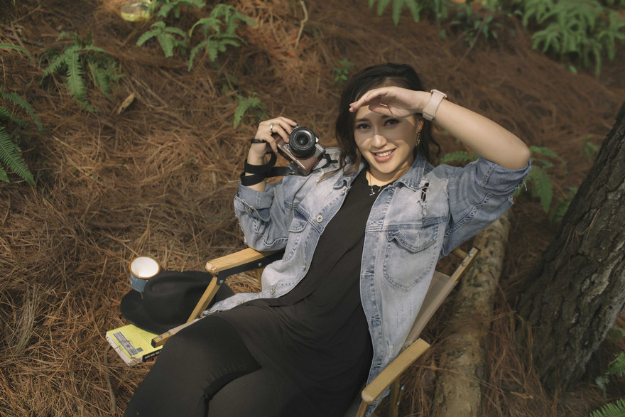 Hôn nhân viên mãn, Họa mi Khánh Linh thăng hoa trong album mới