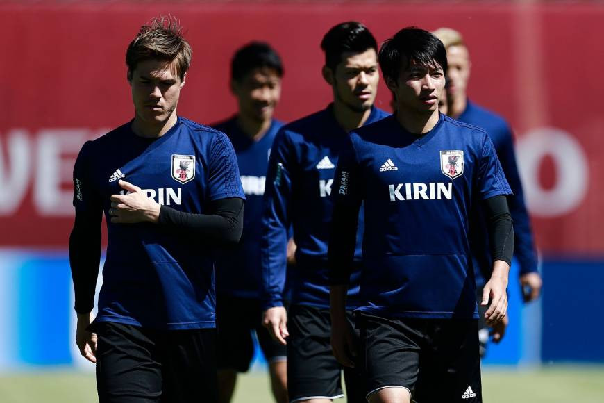 Công chúa Hisako cổ vũ tuyển Nhật Bản 'vượt ải' Comlombia