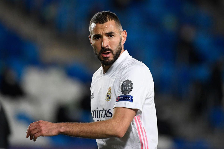 Benzema ở lại Real đến tháng 6/2023