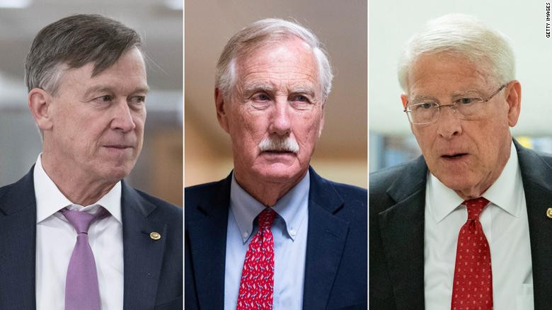 Từ trái sang phải: John Hickenlooper, Angus King và Roger Wicker. Ảnh: CNN