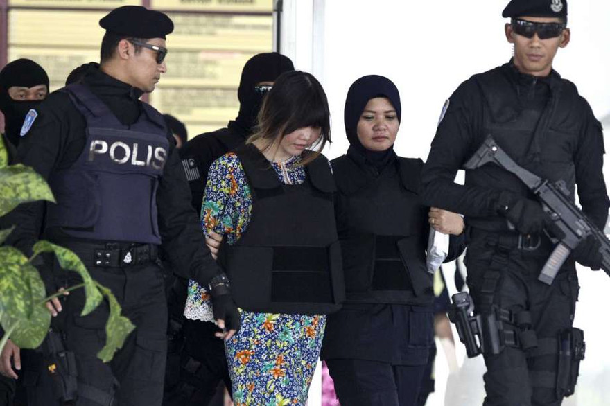 Đoàn Thị Hương xuất hiện tại tòa hôm qua, 30/11. Ảnh: AP