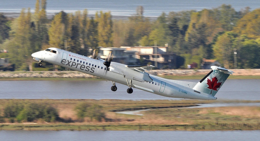 Máy bay Q400. Ảnh: Flickr