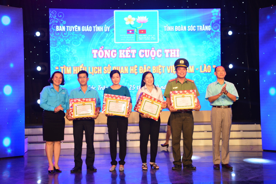 Tổng kết cuộc thi viết 'Tìm hiểu lịch sử quan hệ đặc biệt Việt Nam - Lào'