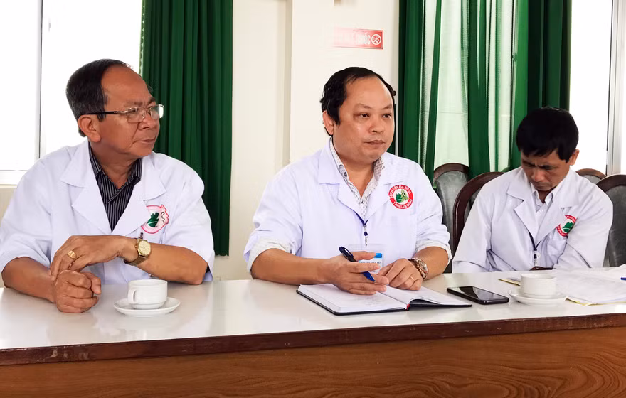 Bé sơ sinh tử vong ở Lâm Đồng, 3 nữ hộ sinh bị đình chỉ công tác