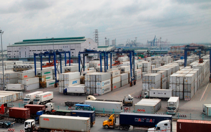 Nhập khẩu hàng lậu, hai giám đốc bị bắt ở TPHCM