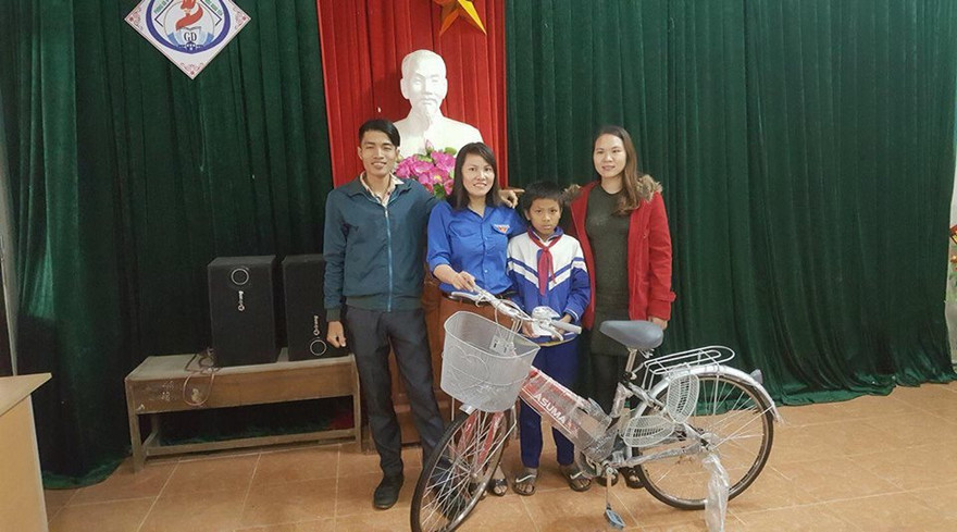 Nữ cán bộ đoàn trả lại tài sản 500 triệu đồng cho người đánh mất