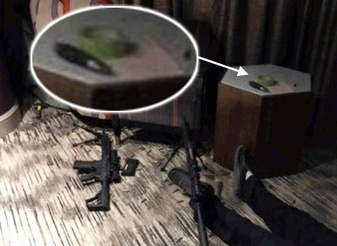 Rùng mình nội dung mảnh giấy của kẻ xả súng ở Las Vegas bỏ lại