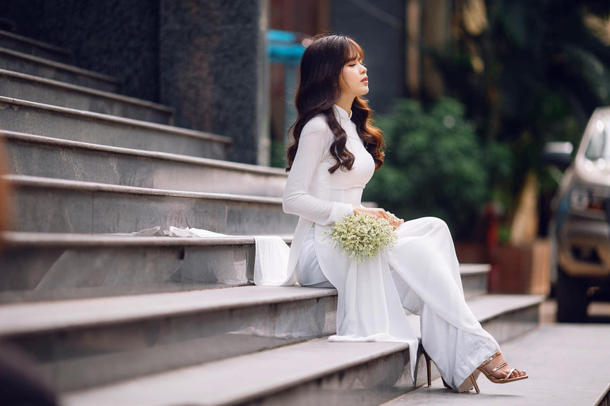 Hotgirl Dương 'kẹo': Hâm nóng đại chiến Man Utd và Tottenham