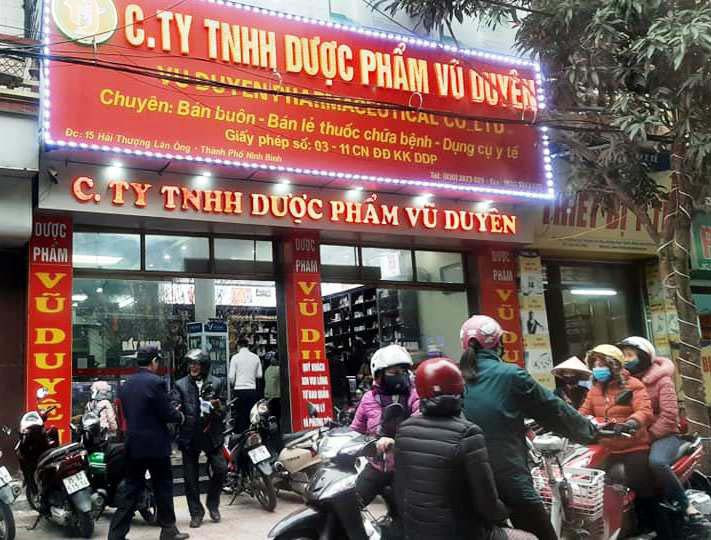 Cửa hàng tăng giá khẩu trang bị xử phạt.