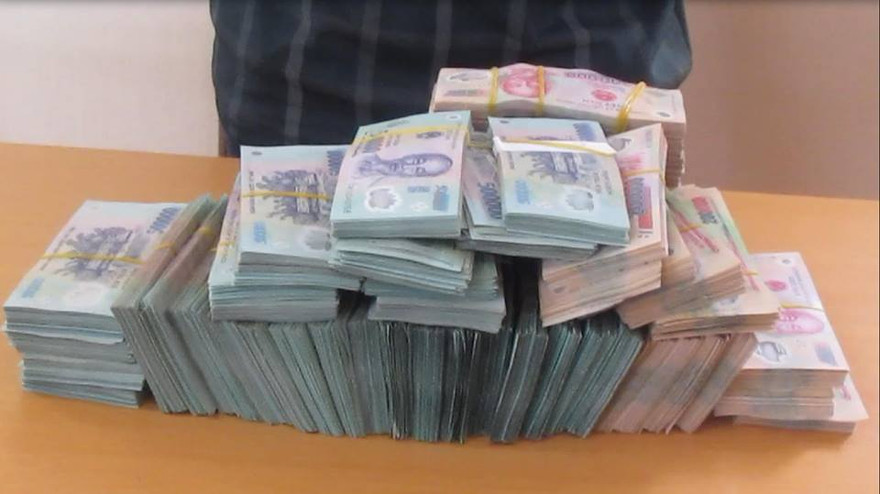 Số tiền 2 tỷ đồng tại CQĐT.