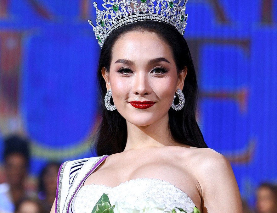 Nhìn gần nhan sắc của tân Hoa hậu chuyển giới quốc tế