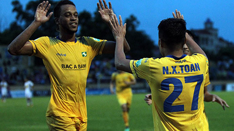 SLNA ngược dòng hạ Thanh Hóa ở bán kết Cup Quốc gia