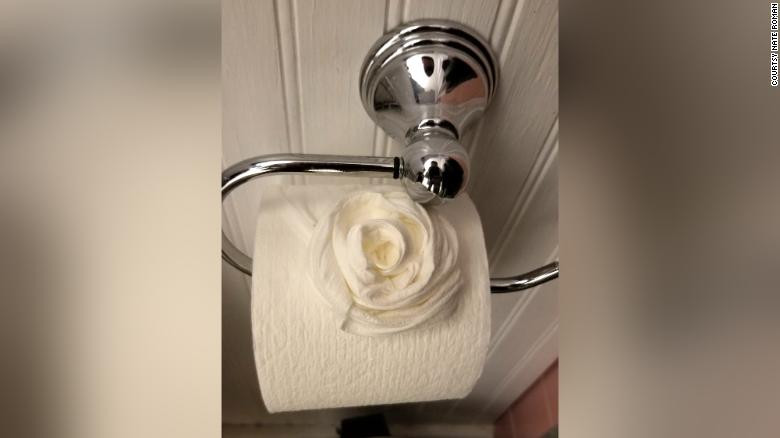 Lạ lùng trộm đột nhập, lau dọn các phòng rồi bỏ đi