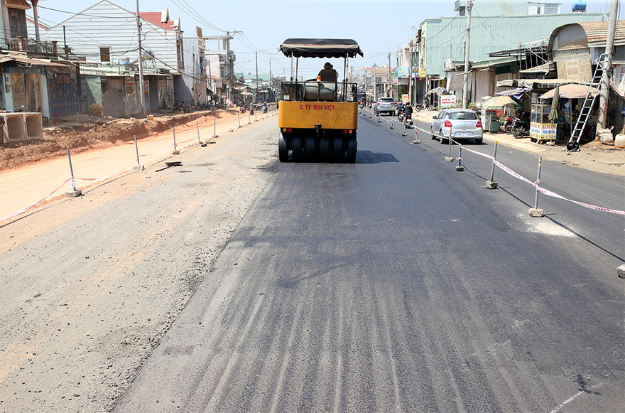 Gia Lai làm mới mặt đường đón Tiền Phong Marathon 2021