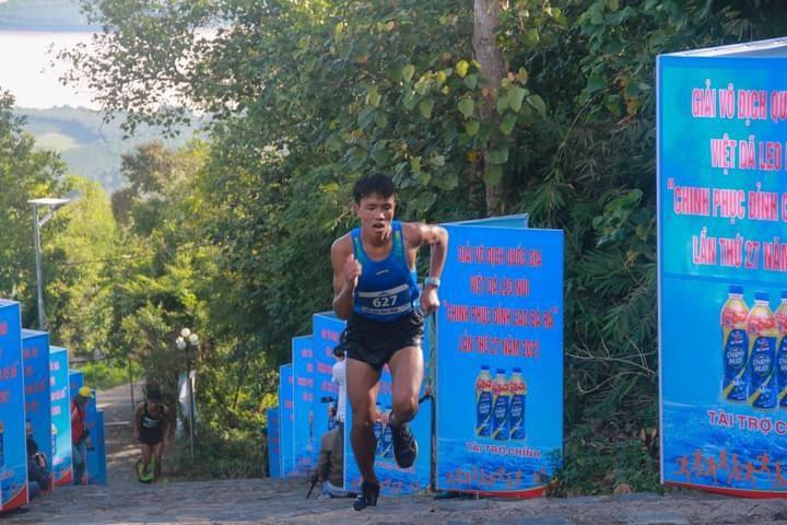 VĐV người dân tộc Thái Tòng Văn Hoàn