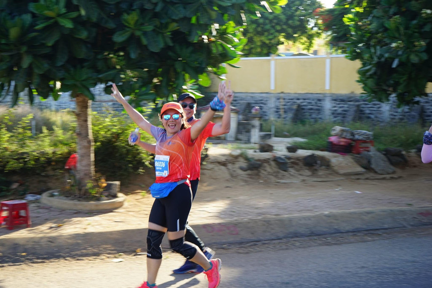 Chị Nguyễn Phương Anh dự Tiền Phong Marathon 2020 tại Lý Sơn