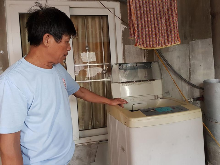 Hàng trăm thiết bị điện của người dân bị chập cháy gây thiệt hại lớn về kinh tế.