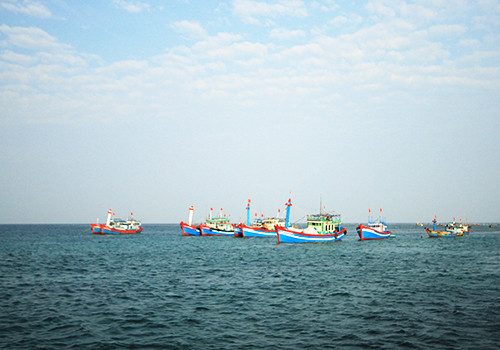 Trường THCS Hoàng Sa sẽ ưu tiên cho con em các ngư dân phường Thọ Quang đang ngày đêm đánh bắt trên ngư trường Hoàng Sa, giúp họ yên tâm bám biển. Ảnh: Nguyễn Đông.